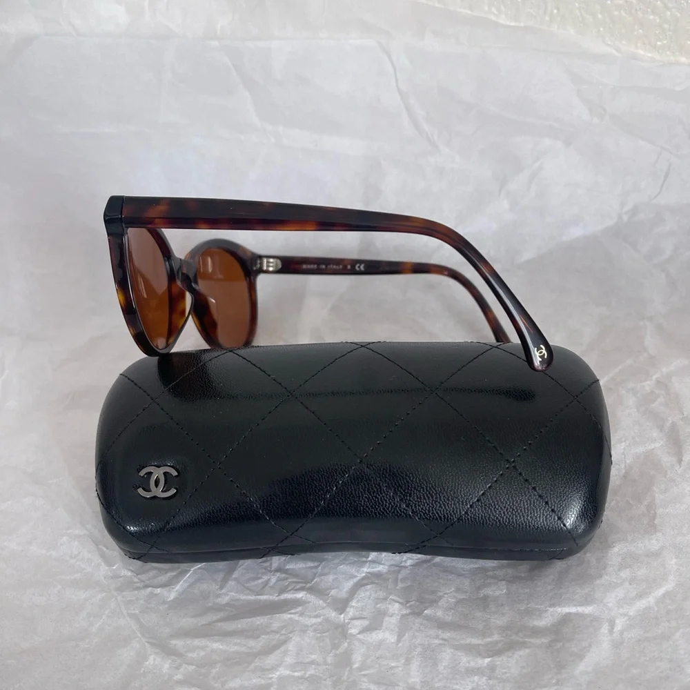 Chanel Sunglasses tortoise brown CC logo cat eye butterfly crest glasses + case
